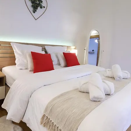 Le Scarlett Nimois Apartment Nimes