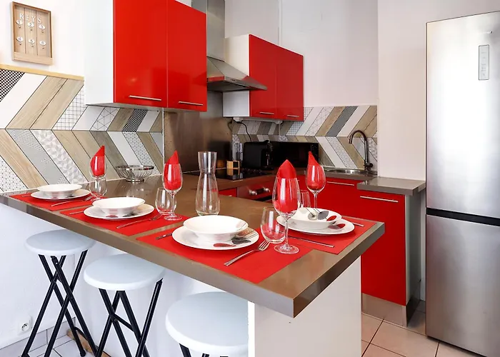 Le Scarlett Nimois